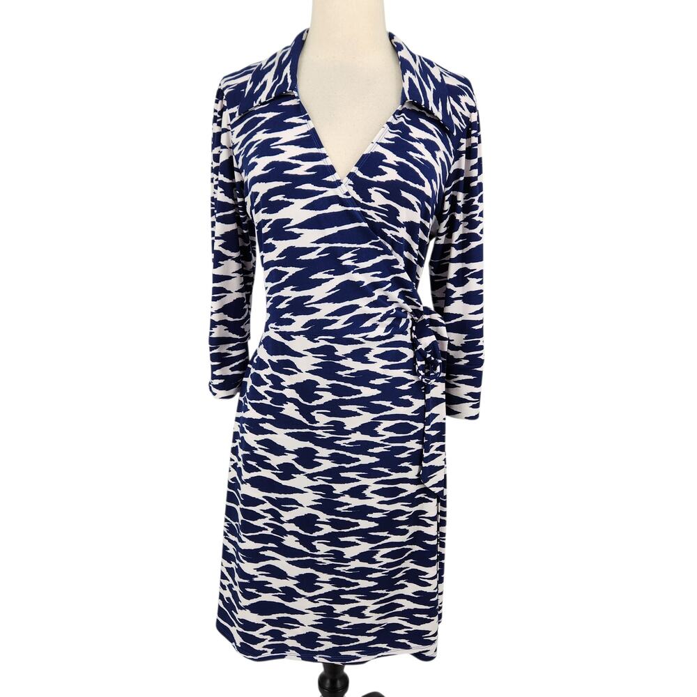 Laundry by Design Wrap Dress – Navy & Cream Abstract Print with Long Sleeves Med